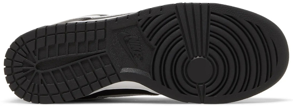 Nike Dunk Low "Black Panda"