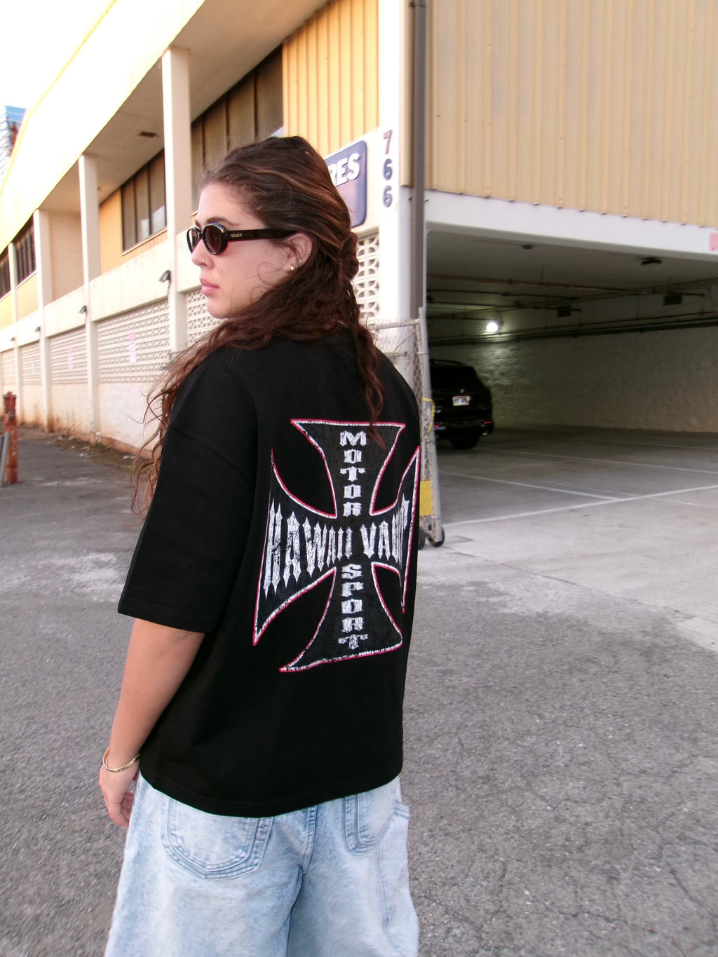 Hawaii Vault Chopper Tee BLK